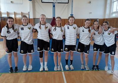Basketbal v Šumvaldu - dívky